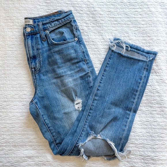 Madewell The High-Rise Slim Boyjean in Lita Wash: Step-Hem Edition - Picture 3 of 8